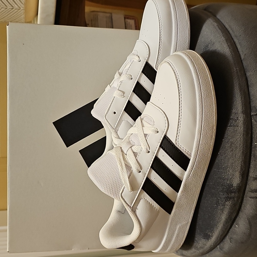 Adidas sneaker